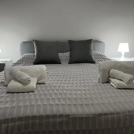 Spyda Apartment *